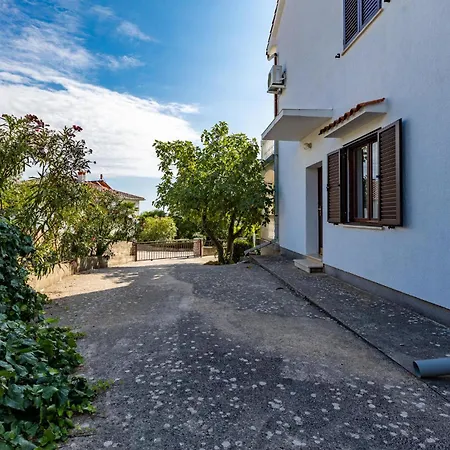 1 Bedroom Amazing In Krk * Krk Town