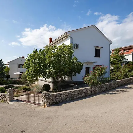 1 Bedroom Amazing In Krk Apartmán *