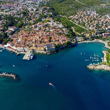 Beautiful In Krk With Wifi 아파트