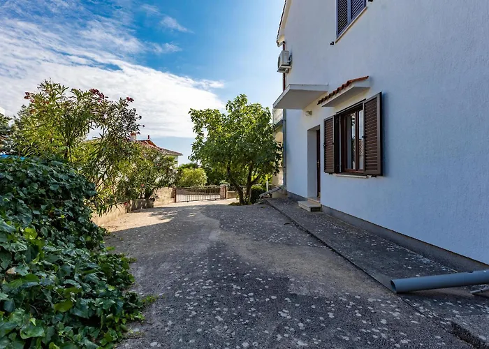 1 Bedroom Amazing In Krk * Krk Town